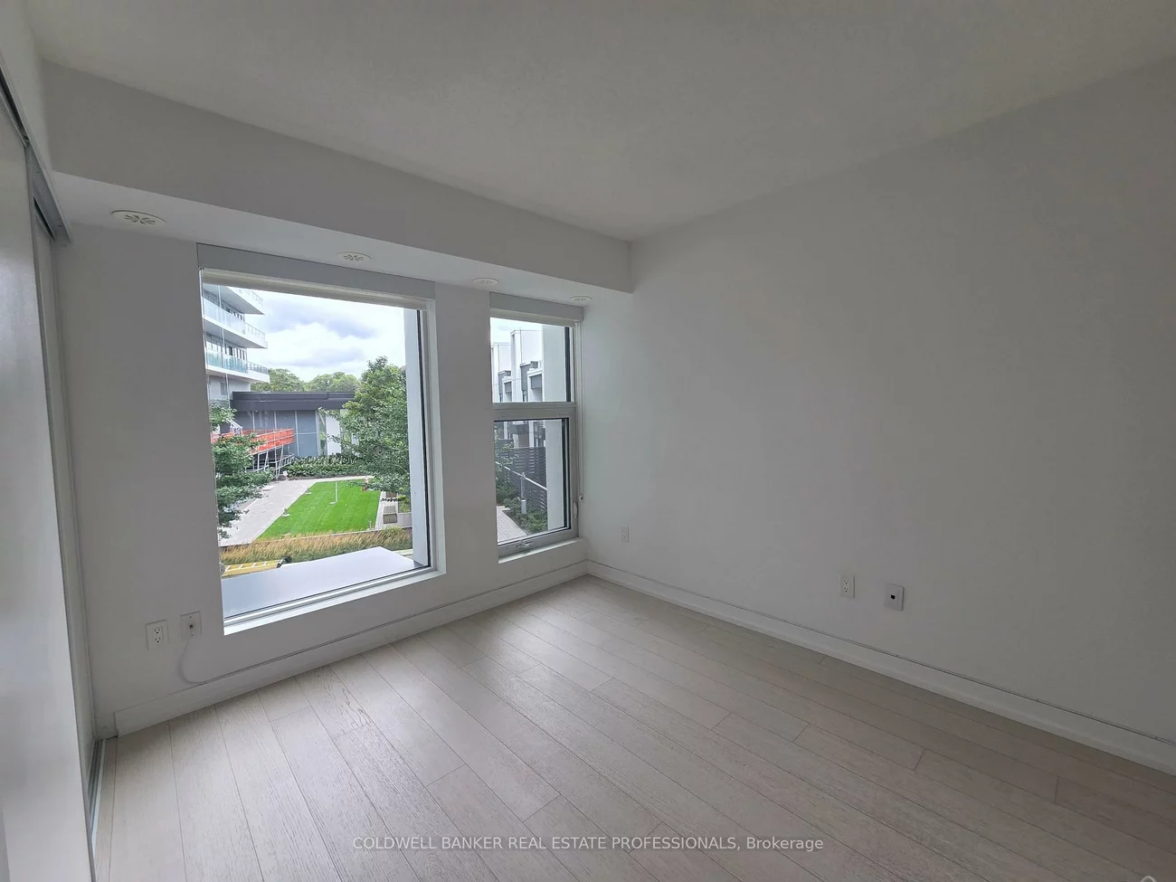 113, Mcmahon, Bayview Village, Toronto
