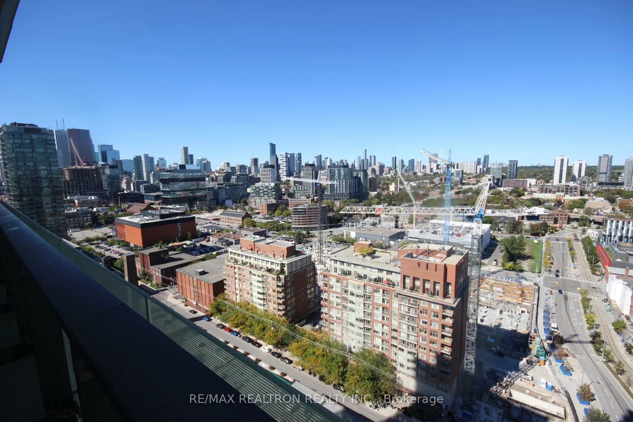 390, Cherry, Waterfront Communities C8, Toronto