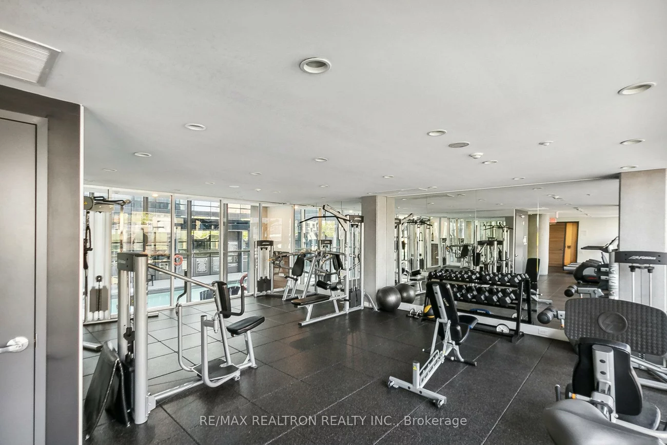 390, Cherry, Waterfront Communities C8, Toronto