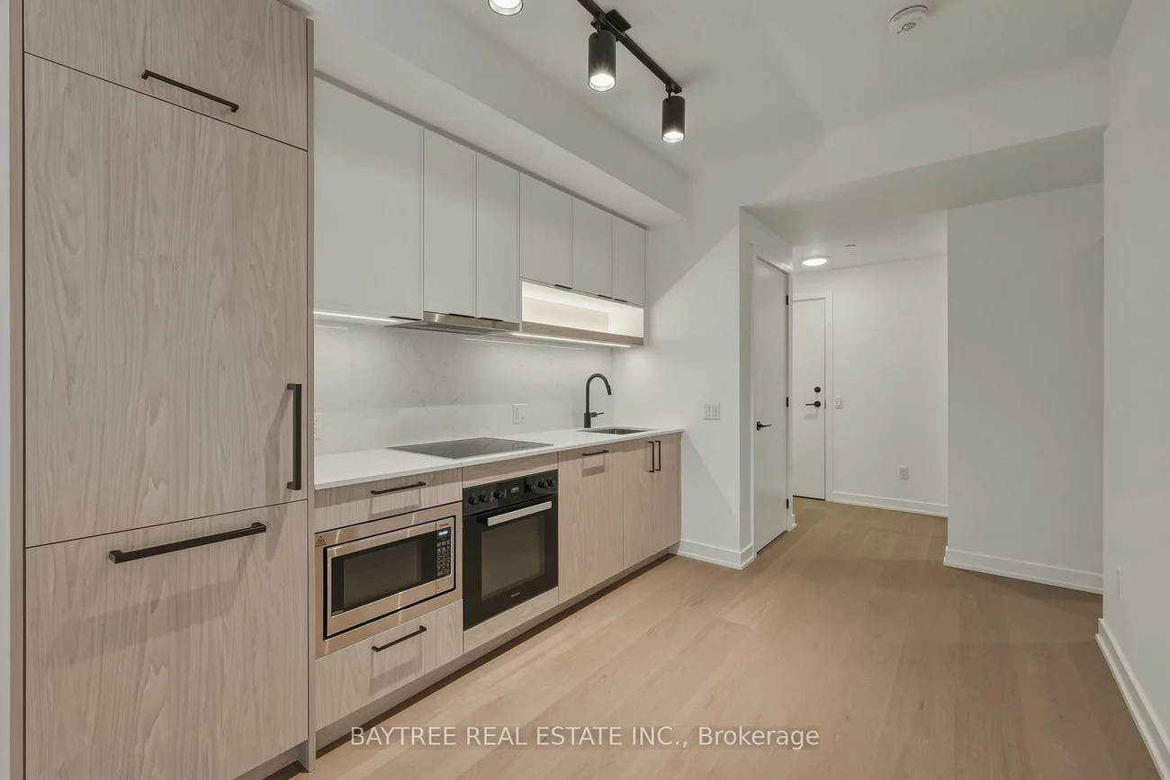 89, Montclair, Forest Hill South, Toronto