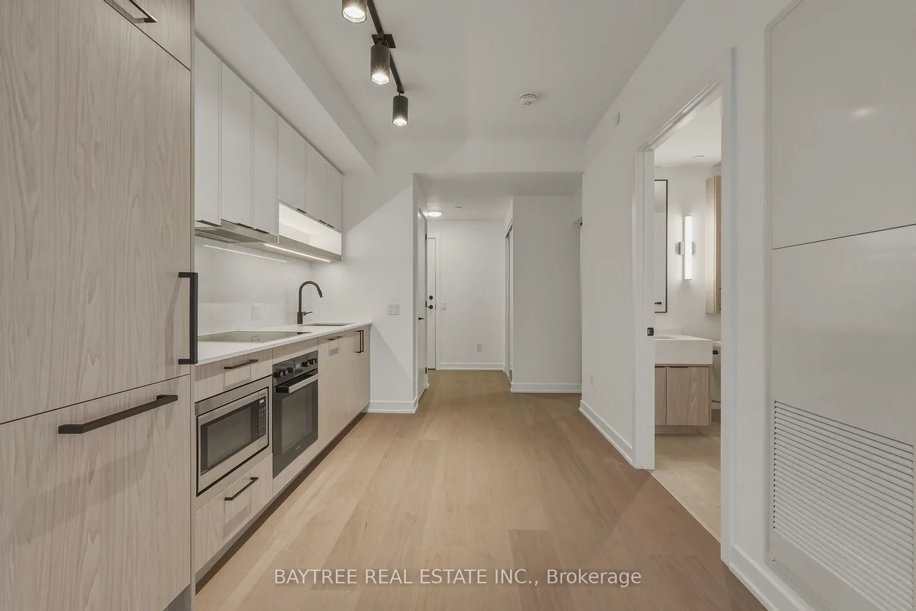 89, Montclair, Forest Hill South, Toronto