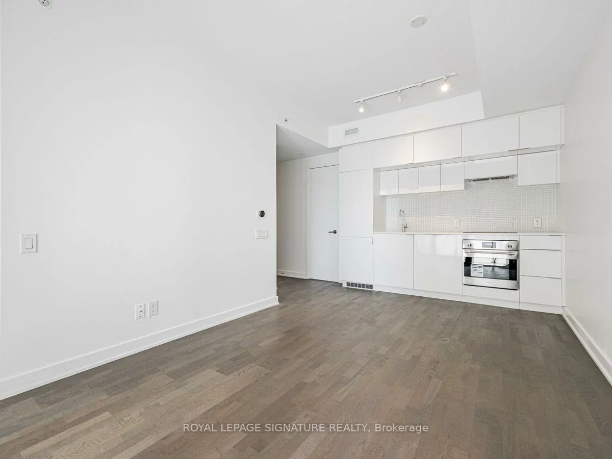 185, Roehampton, Mount Pleasant West, Toronto