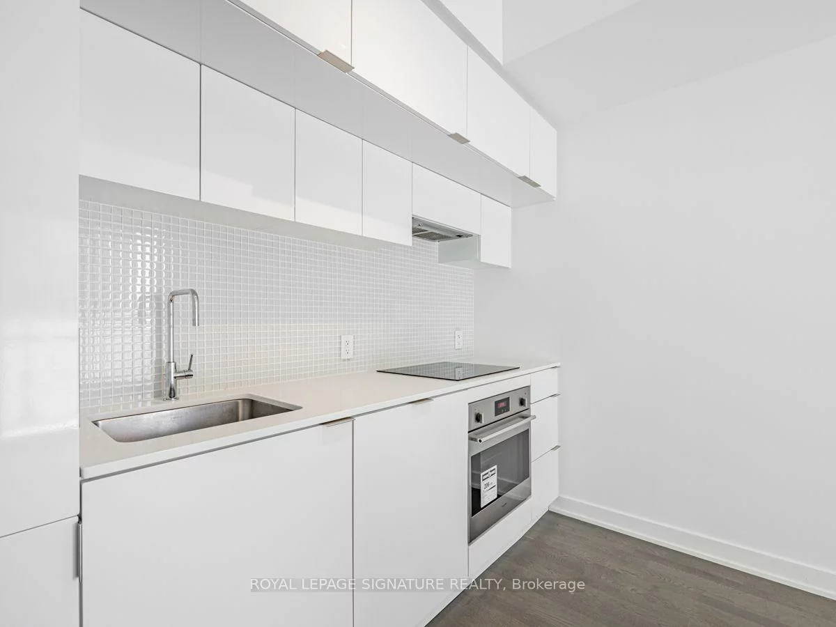 185, Roehampton, Mount Pleasant West, Toronto
