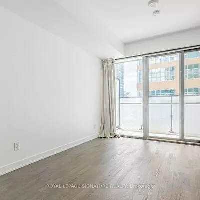185, Roehampton, Mount Pleasant West, Toronto