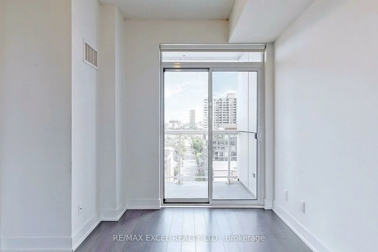 318, Richmond, Waterfront Communities C1, Toronto