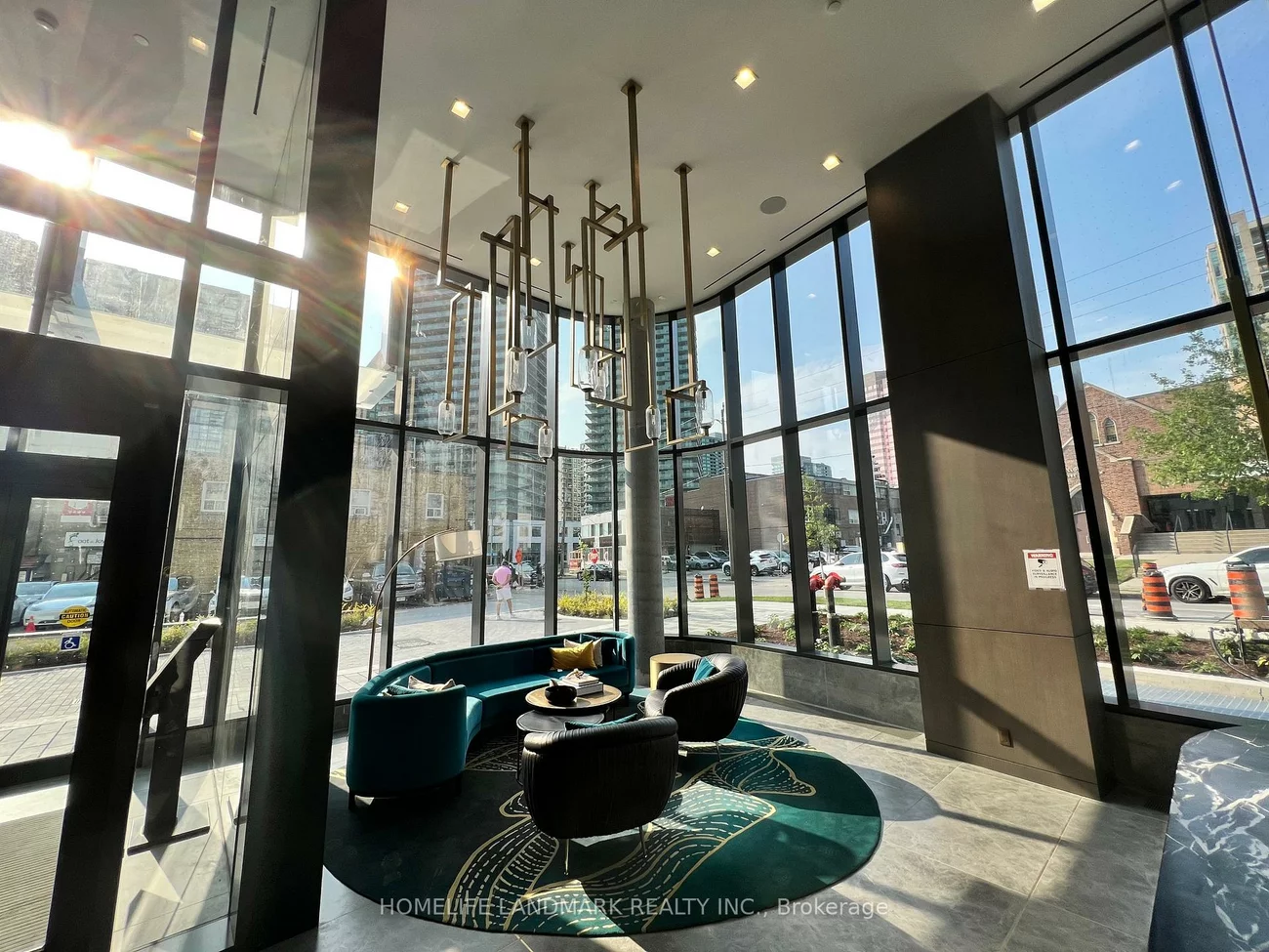 15, Holmes, Willowdale East, Toronto