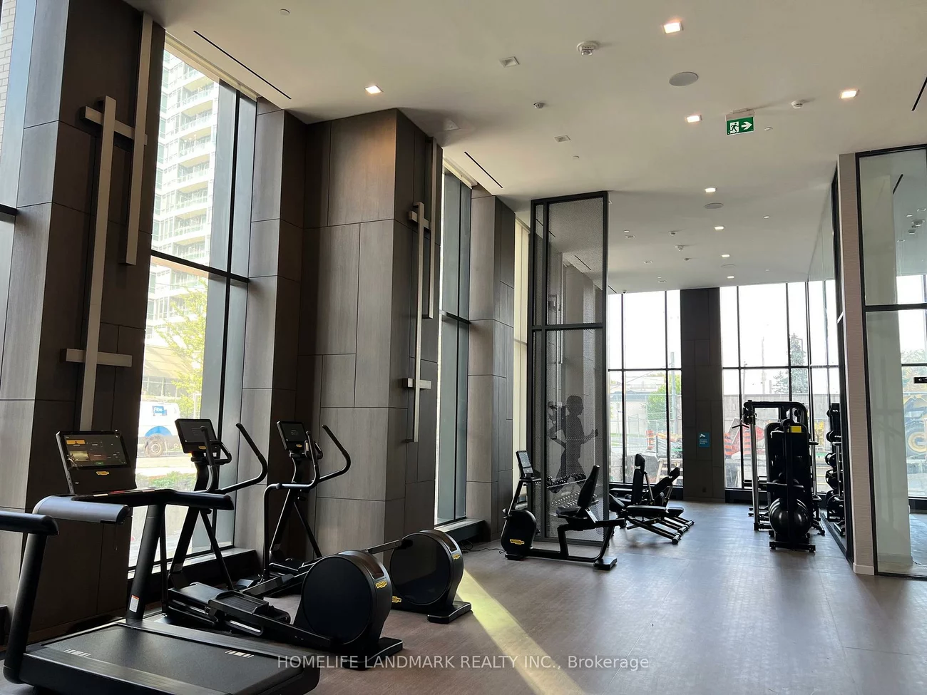 15, Holmes, Willowdale East, Toronto