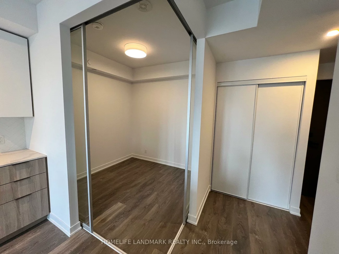 15, Holmes, Willowdale East, Toronto