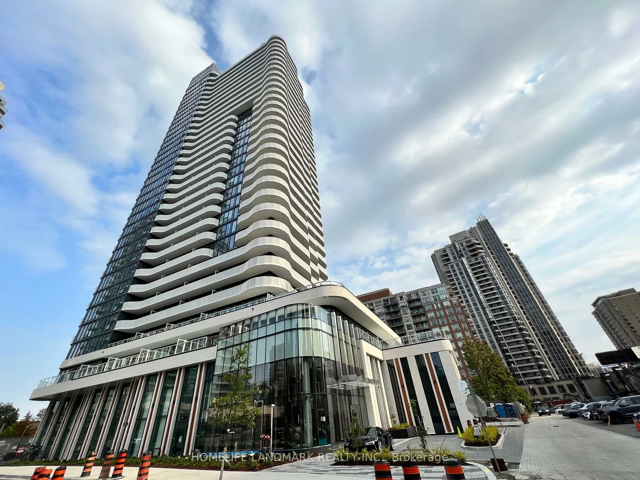 15, Holmes, Willowdale East, Toronto