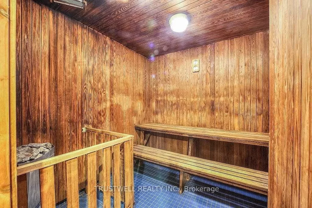 155, Beecroft, Lansing-Westgate, Toronto