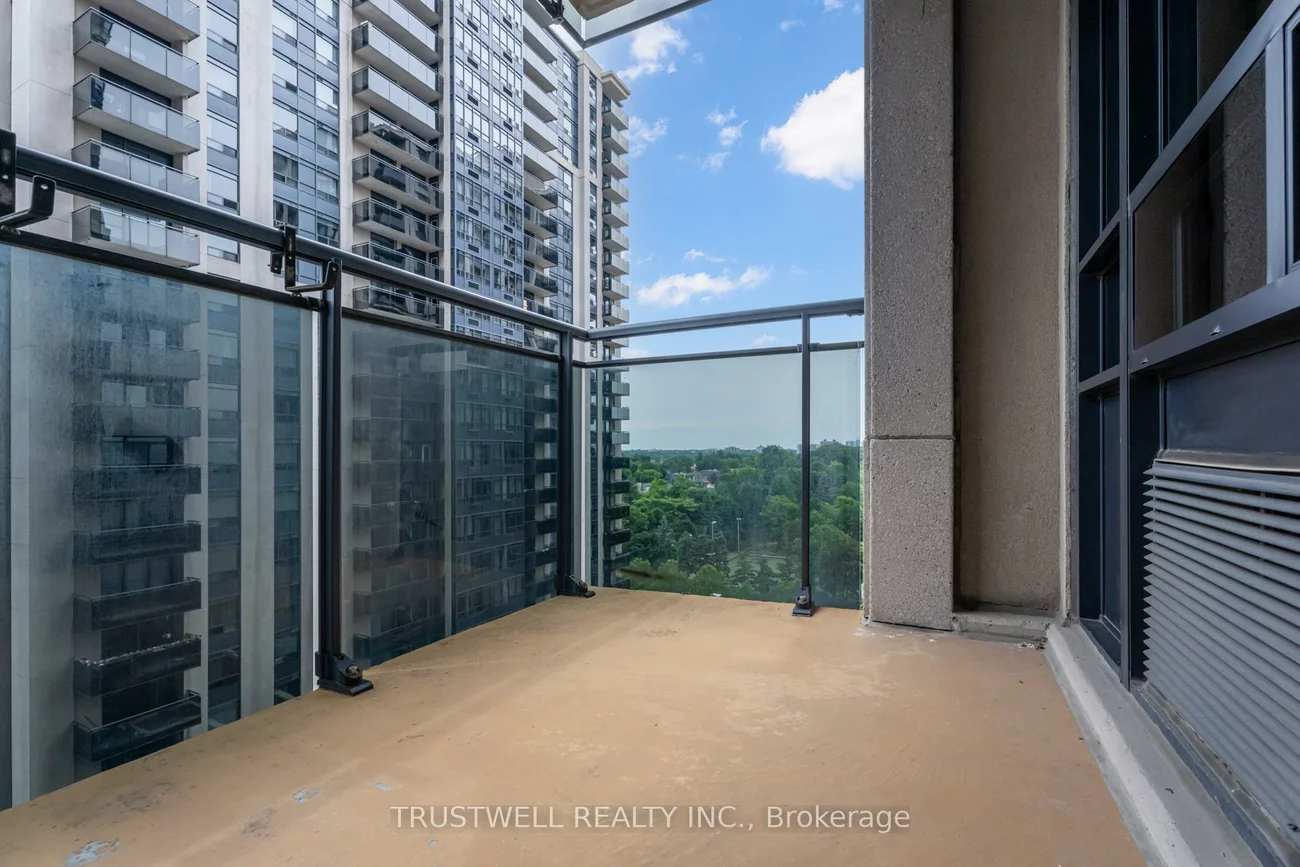 155, Beecroft, Lansing-Westgate, Toronto