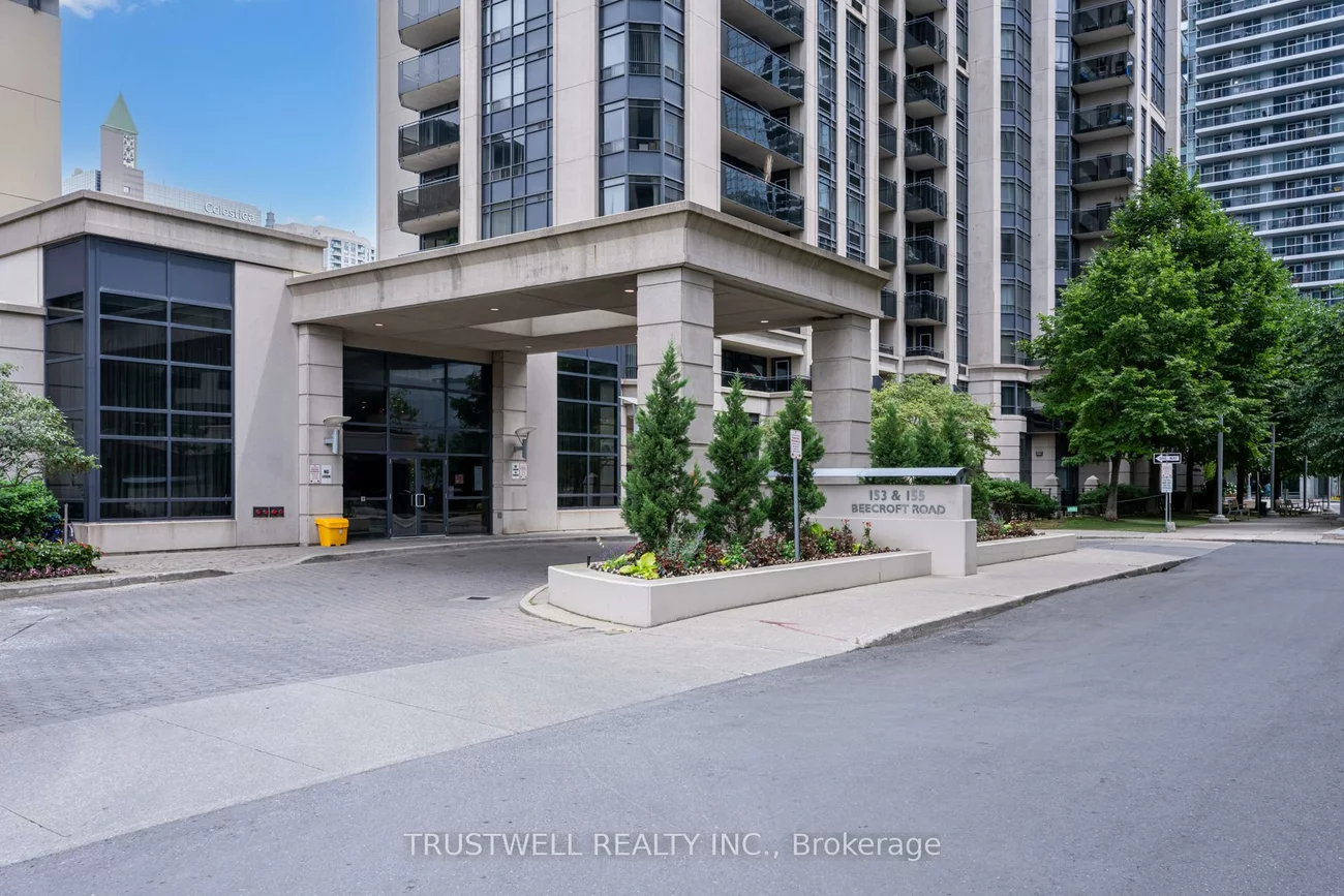 155, Beecroft, Lansing-Westgate, Toronto