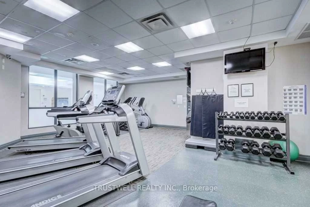 155, Beecroft, Lansing-Westgate, Toronto