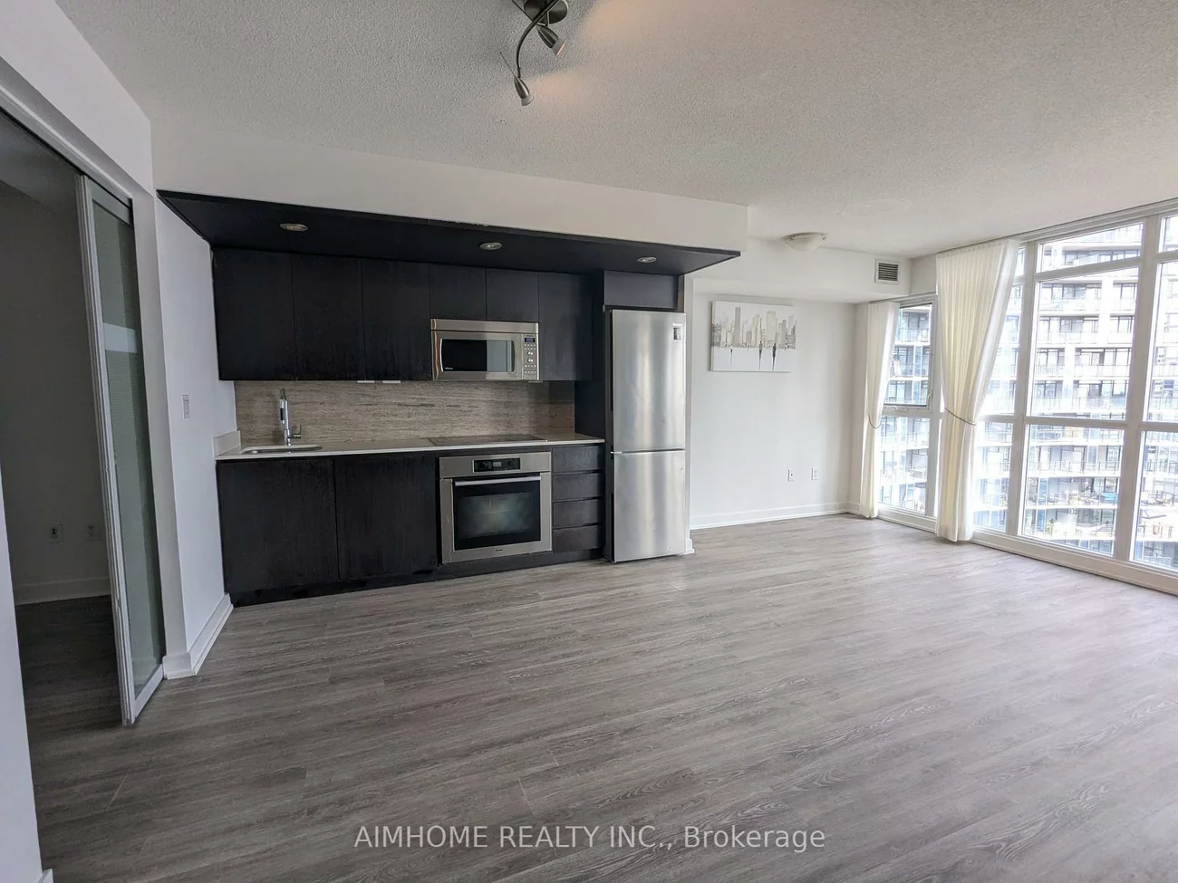 10, Capreol, Waterfront Communities C1, Toronto