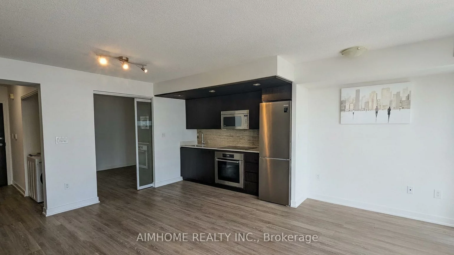 10, Capreol, Waterfront Communities C1, Toronto