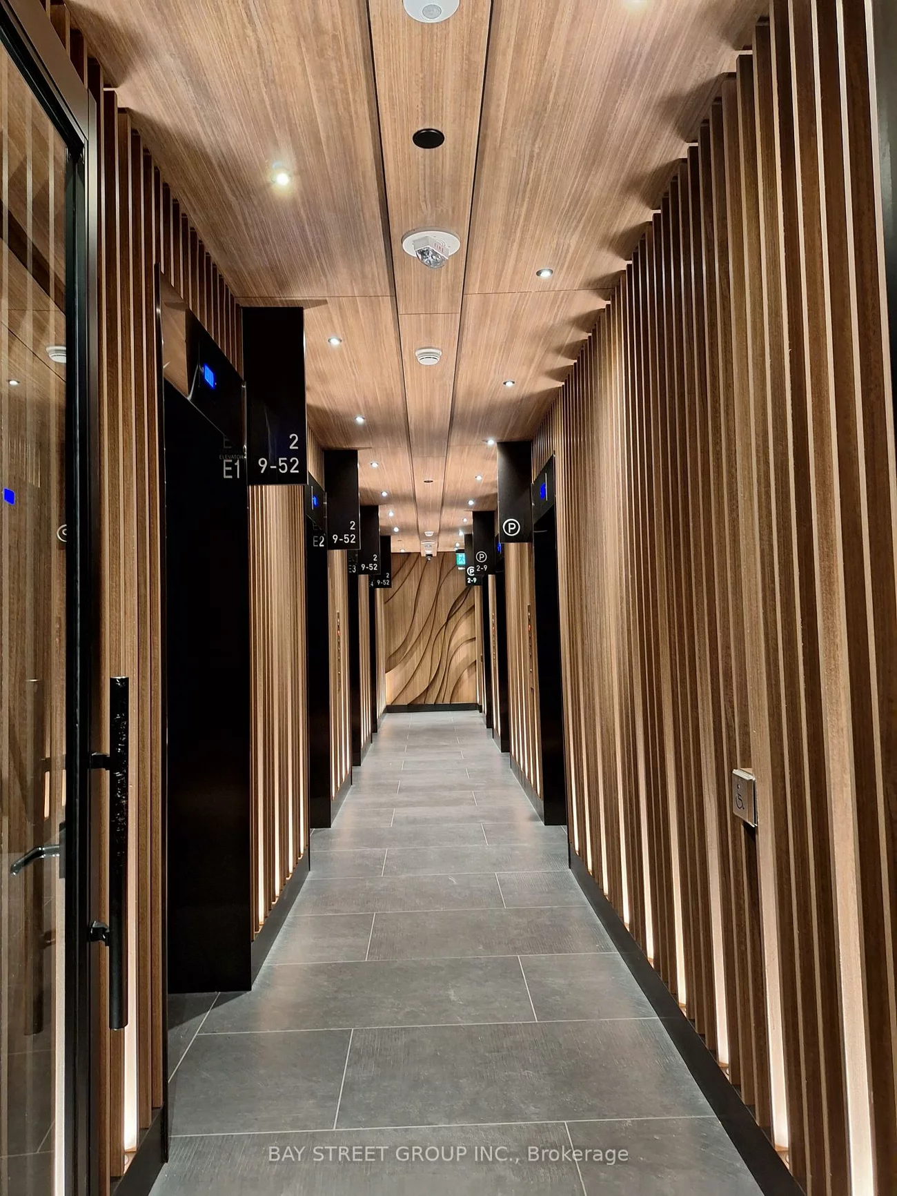 55, Charles, Church-Yonge Corridor, Toronto
