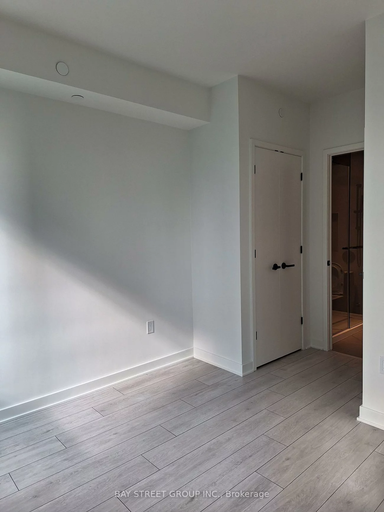 55, Charles, Church-Yonge Corridor, Toronto