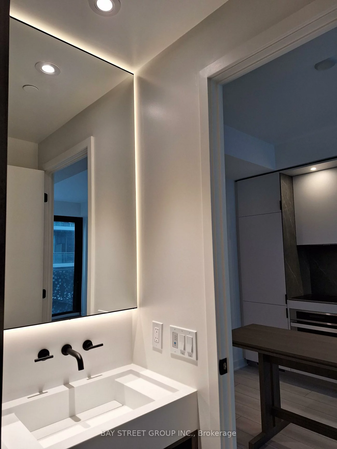 55, Charles, Church-Yonge Corridor, Toronto