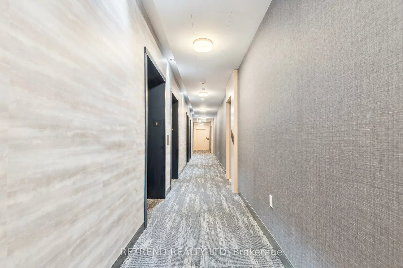 77, Mutual, Church-Yonge Corridor, Toronto