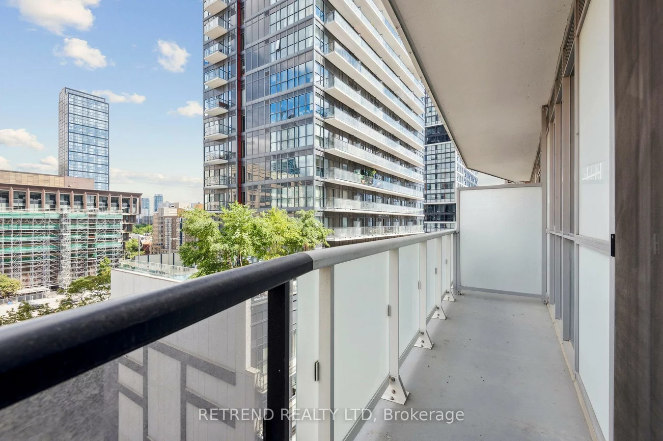 77, Mutual, Church-Yonge Corridor, Toronto