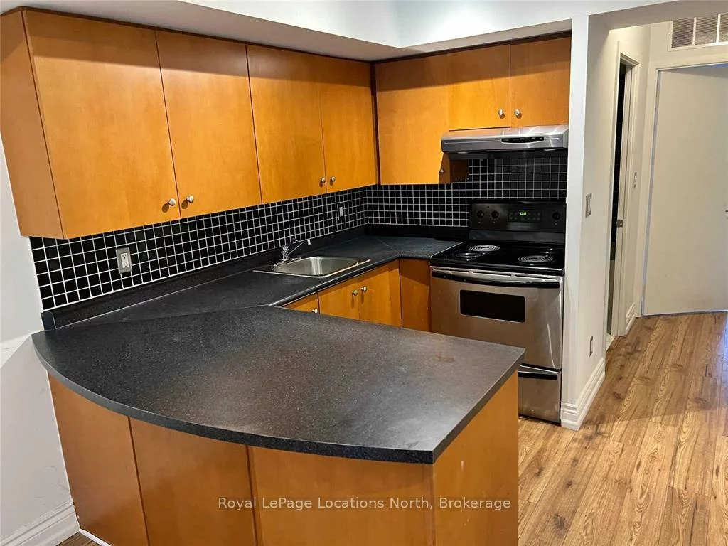 415, Jarvis, Cabbagetown-South St. James Town, Toronto