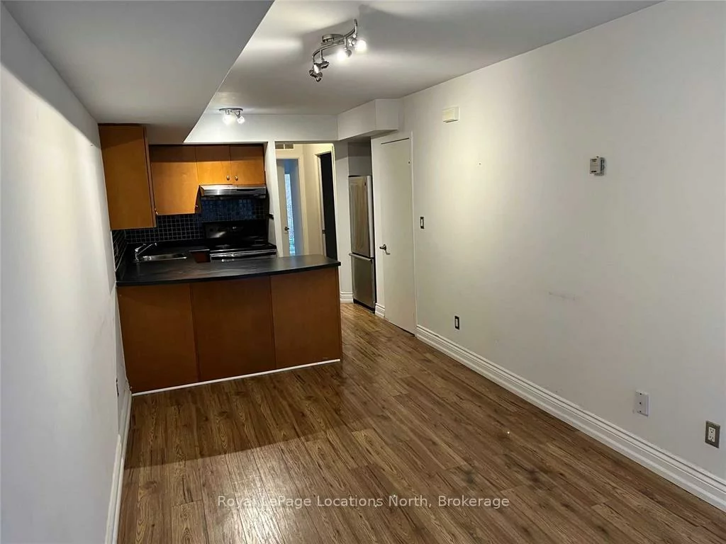 415, Jarvis, Cabbagetown-South St. James Town, Toronto