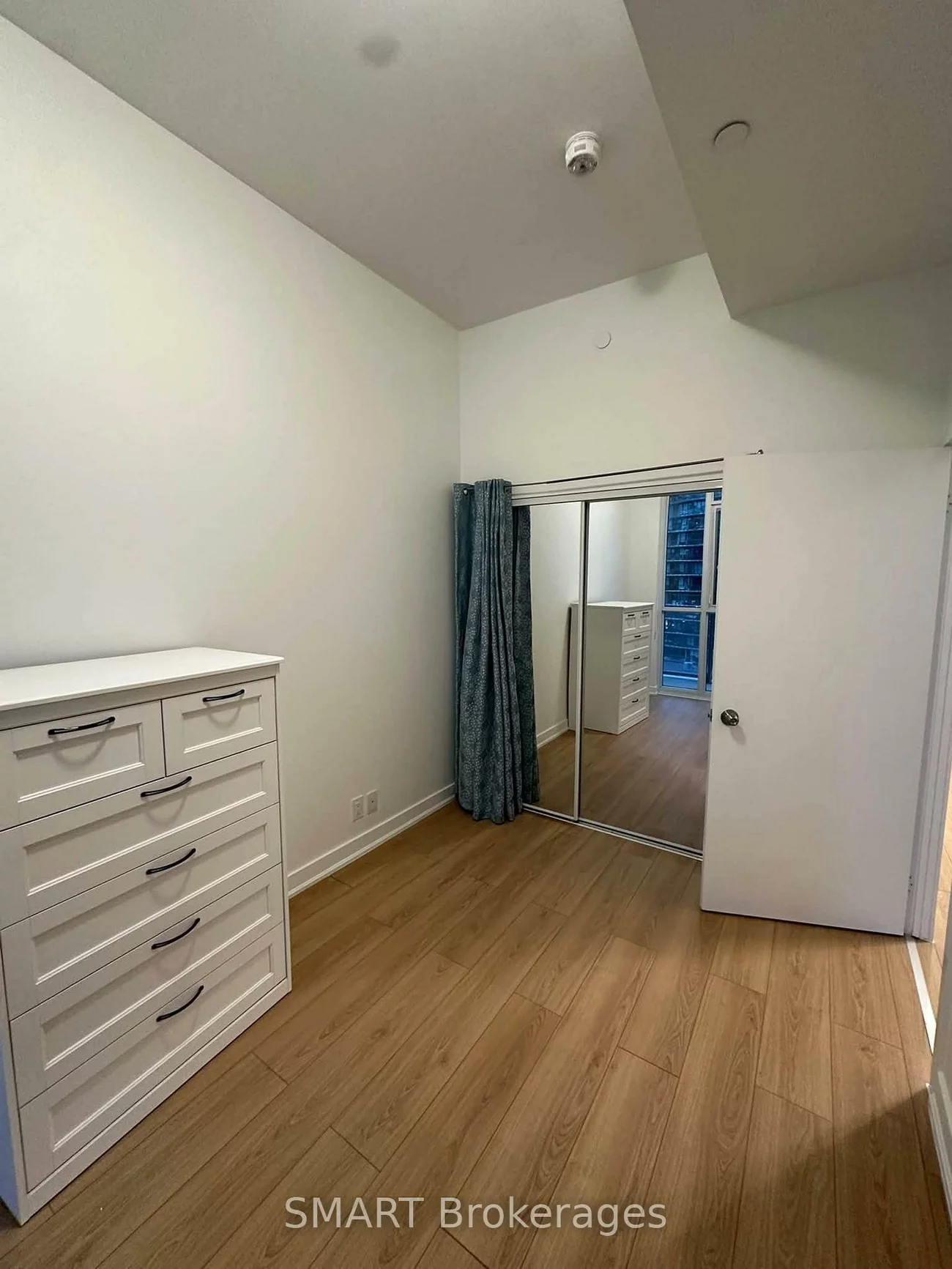 120, Parliament, Moss Park, Toronto