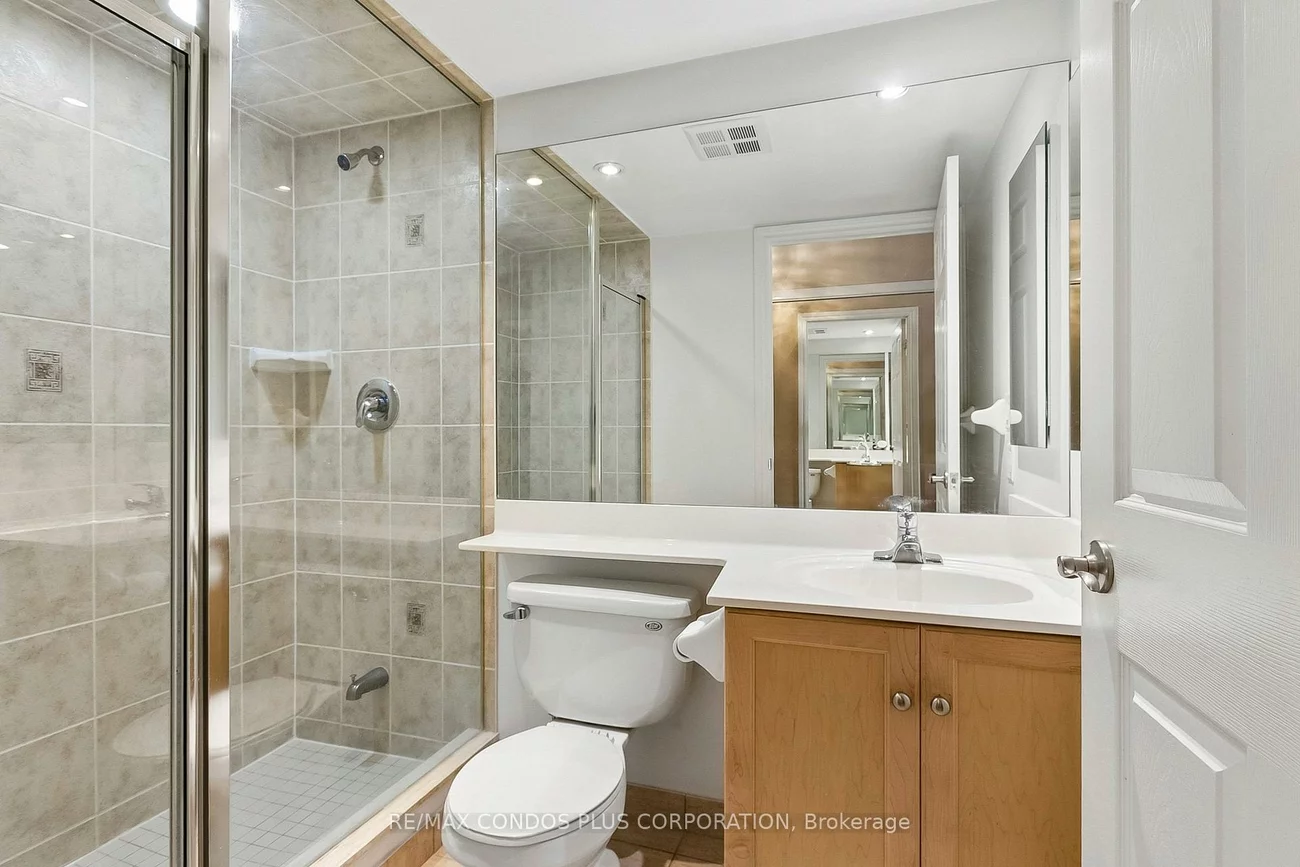 250, Wellington, Waterfront Communities C1, Toronto