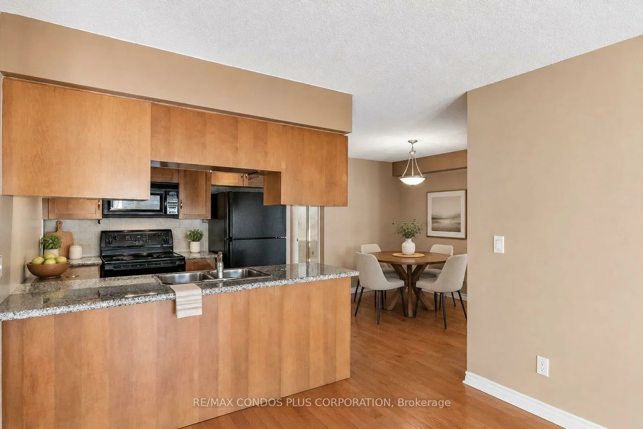 250, Wellington, Waterfront Communities C1, Toronto