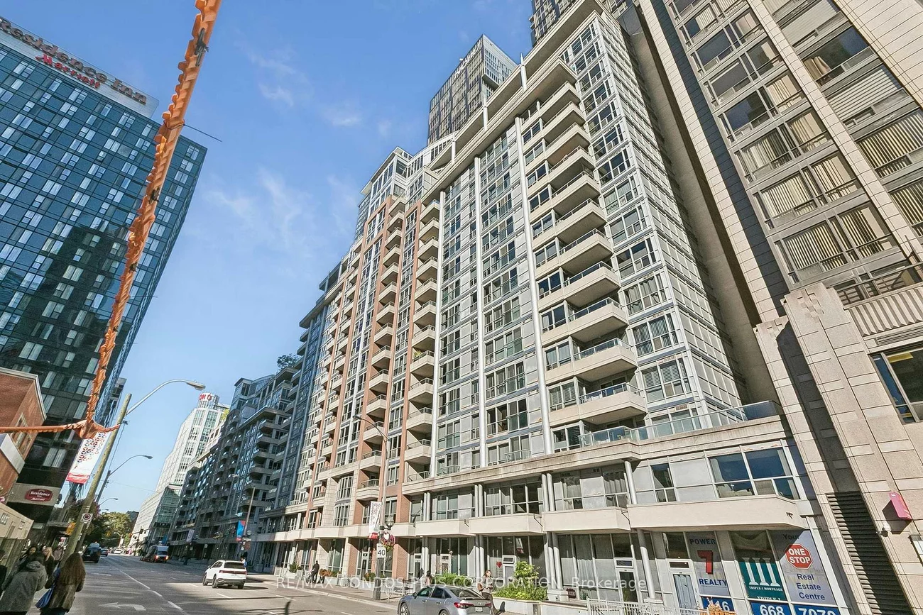 250, Wellington, Waterfront Communities C1, Toronto