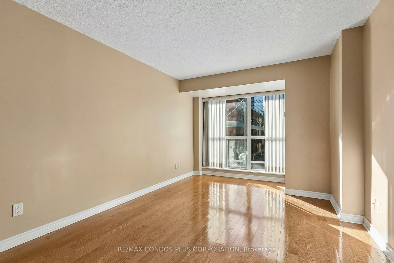 250, Wellington, Waterfront Communities C1, Toronto