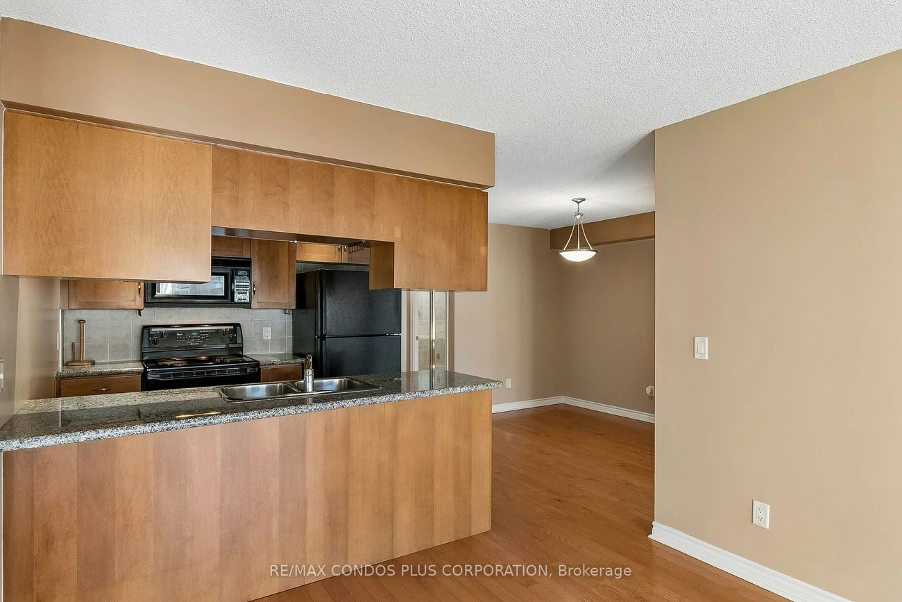 250, Wellington, Waterfront Communities C1, Toronto