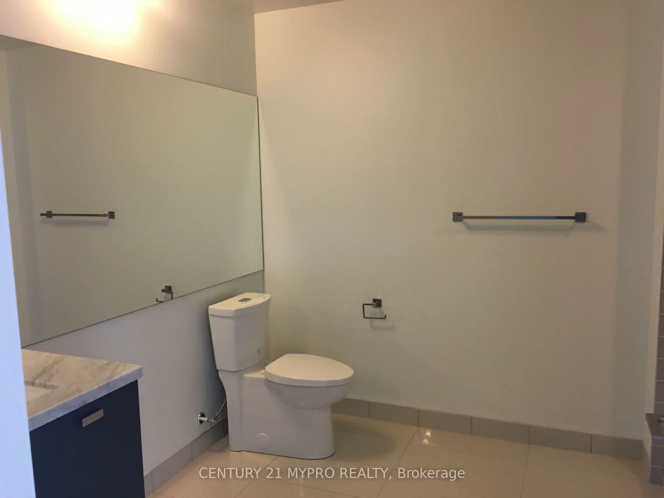 290, Adelaide, Waterfront Communities C1, Toronto