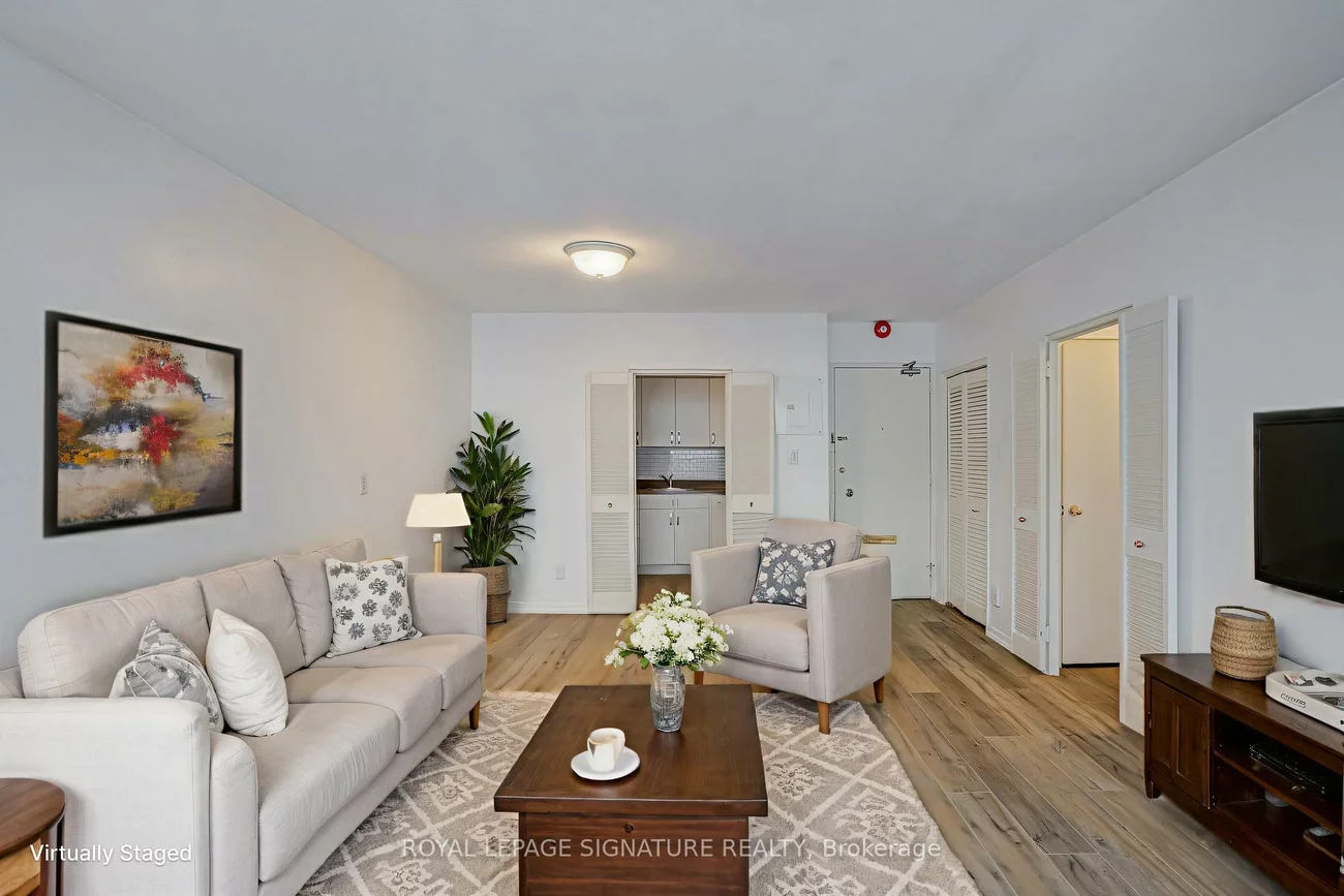 60, Montclair, Forest Hill South, Toronto
