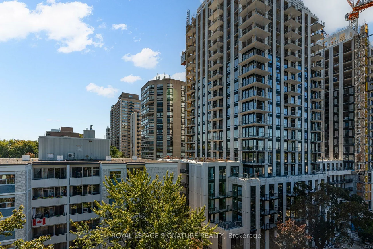 60, Montclair, Forest Hill South, Toronto