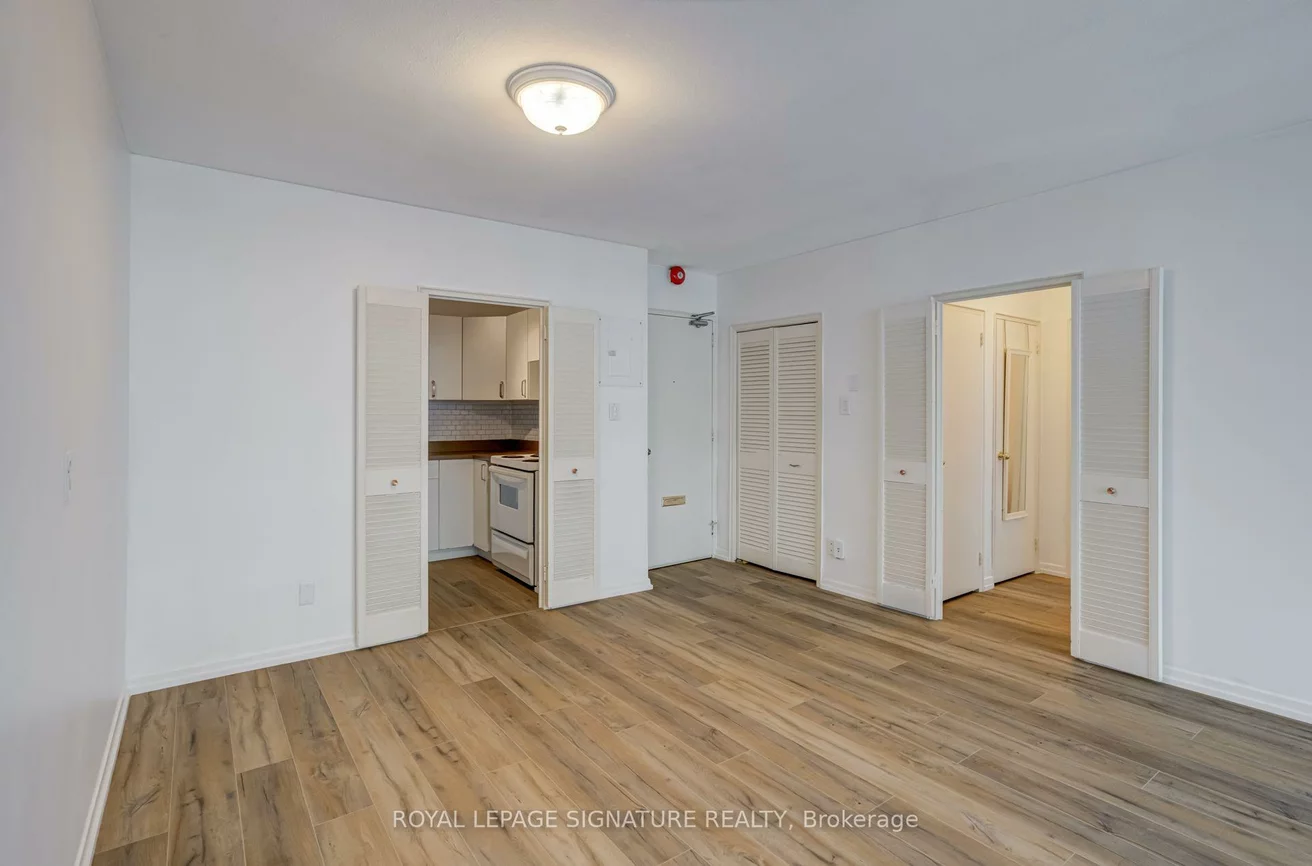 60, Montclair, Forest Hill South, Toronto