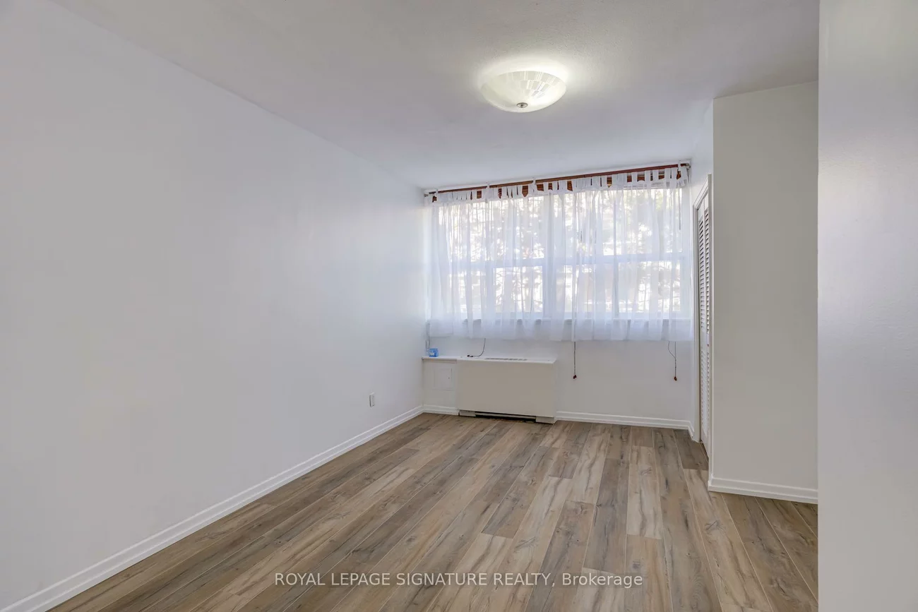 60, Montclair, Forest Hill South, Toronto