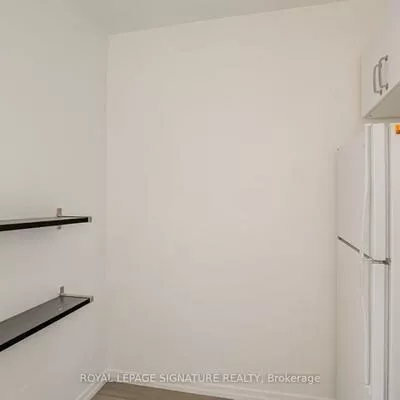 60, Montclair, Forest Hill South, Toronto