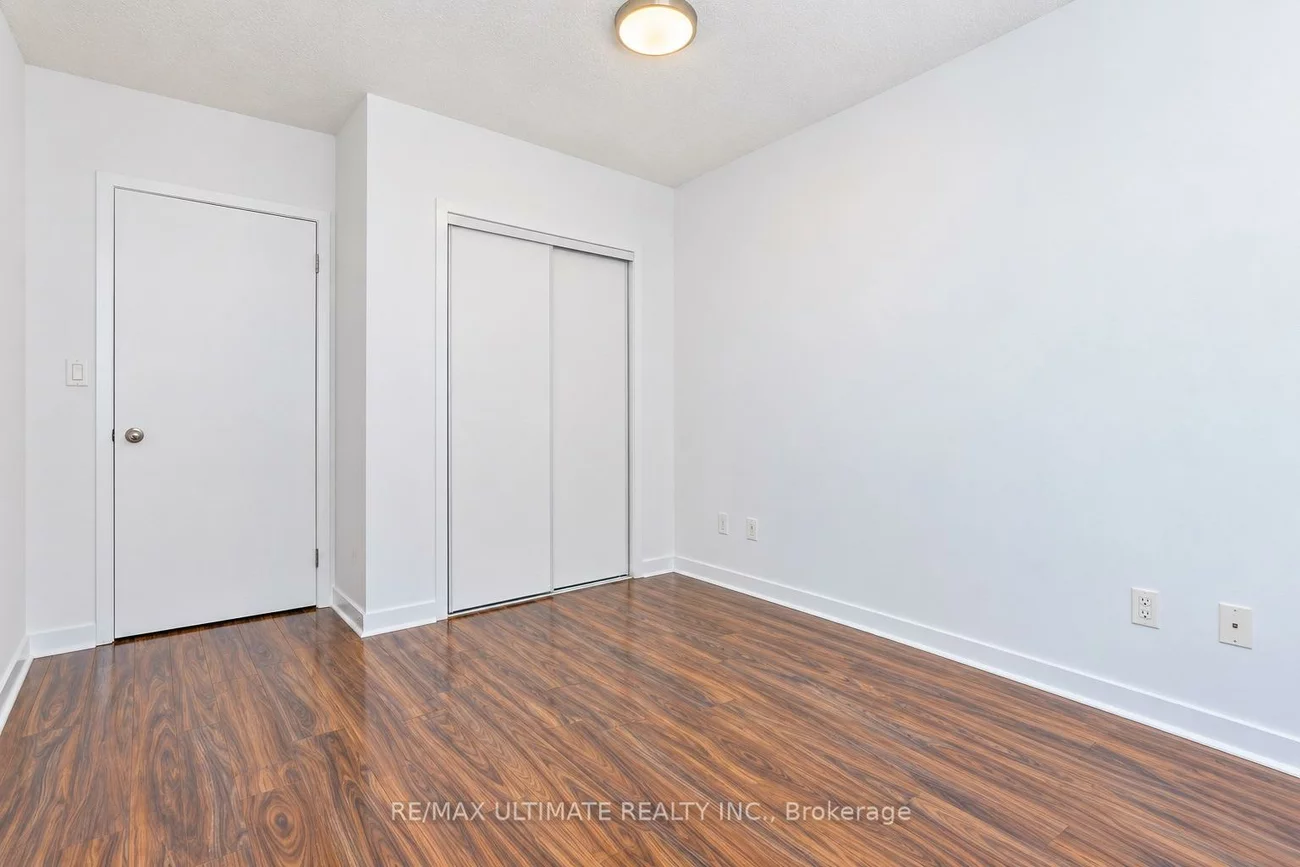 35, Mariner, Waterfront Communities C1, Toronto