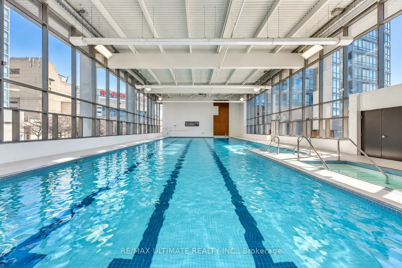 35, Mariner, Waterfront Communities C1, Toronto