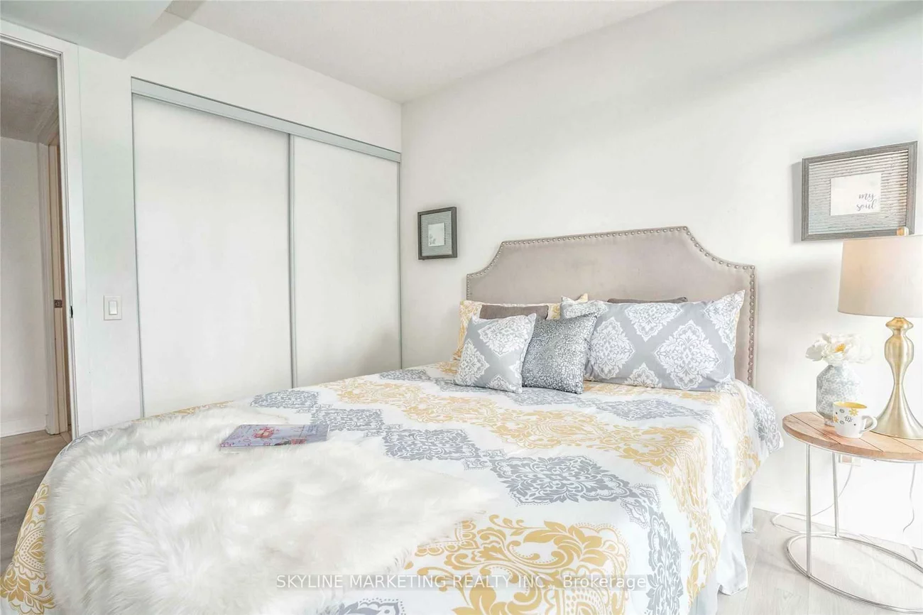 70, Queens wharf, Waterfront Communities C1, Toronto