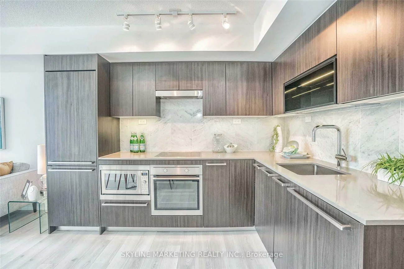 70, Queens wharf, Waterfront Communities C1, Toronto