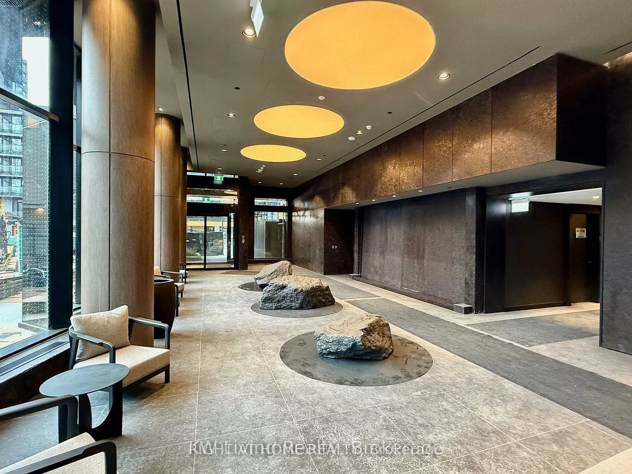 110, Broadway, Mount Pleasant West, Toronto