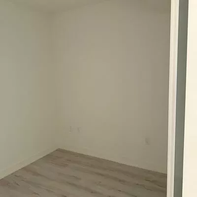 110, Broadway, Mount Pleasant West, Toronto