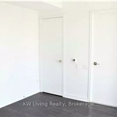 28, Wellesley, Church-Yonge Corridor, Toronto