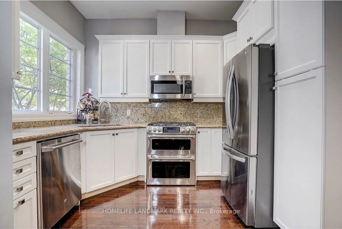 51, York Mills, Bridle Path-Sunnybrook-York Mills, Toronto