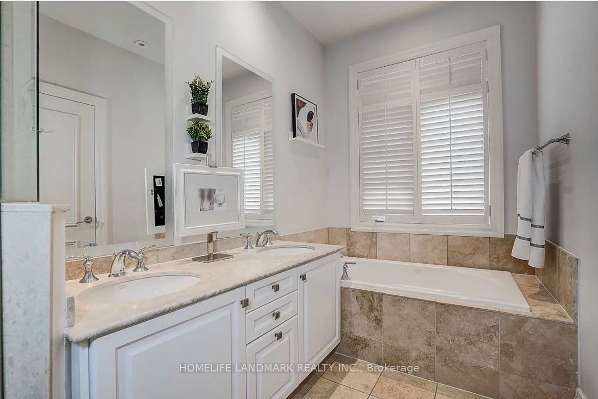 51, York Mills, Bridle Path-Sunnybrook-York Mills, Toronto