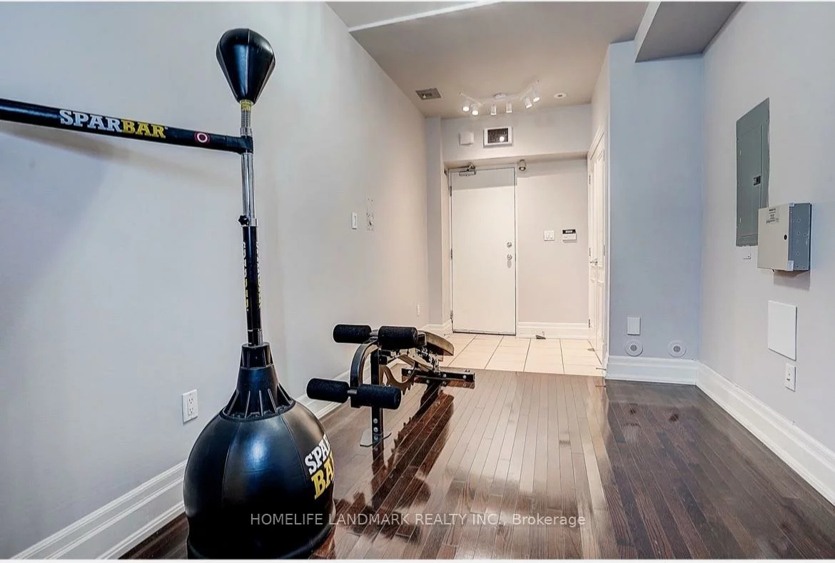 51, York Mills, Bridle Path-Sunnybrook-York Mills, Toronto