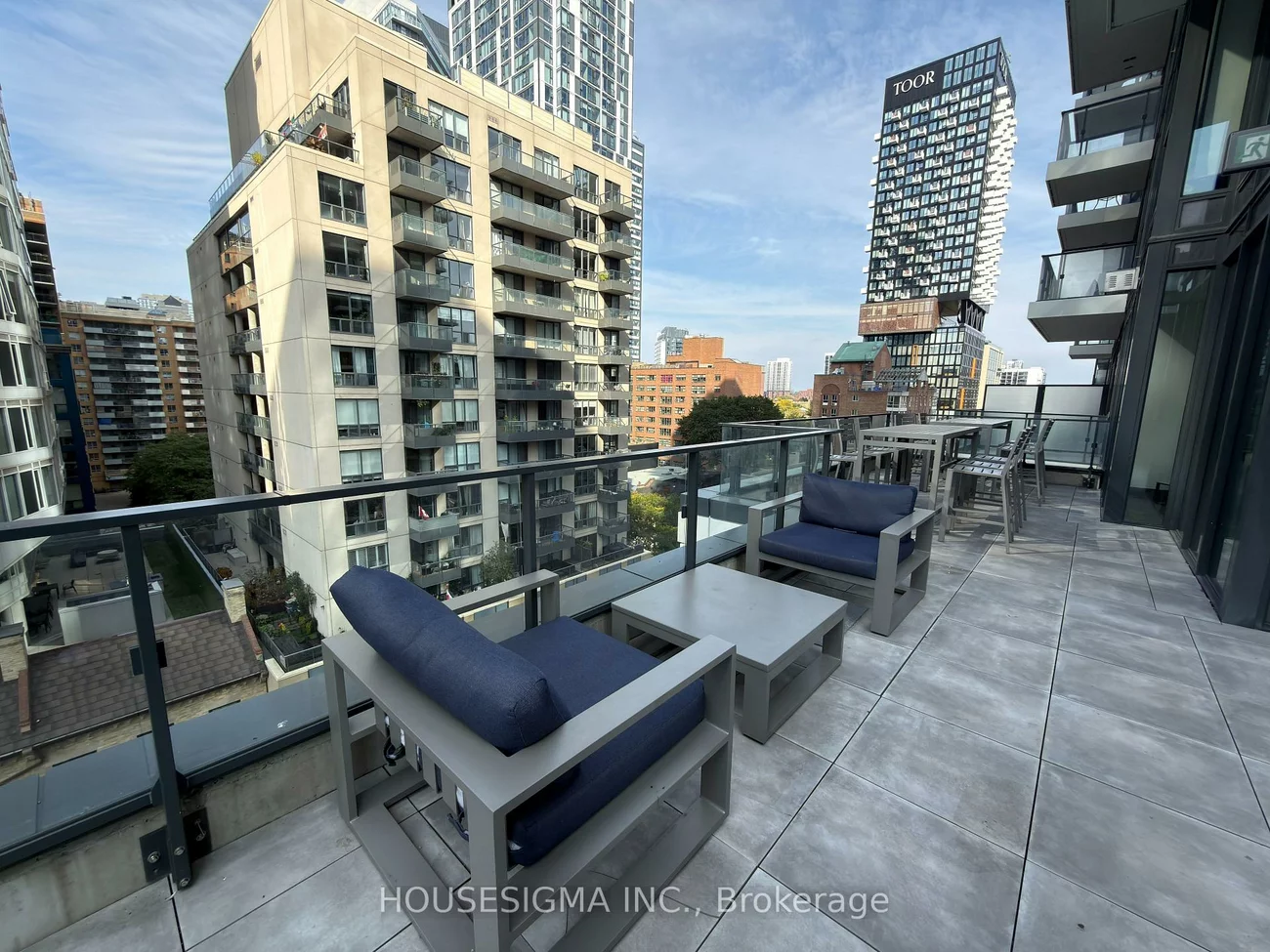 77, Shuter, Church-Yonge Corridor, Toronto