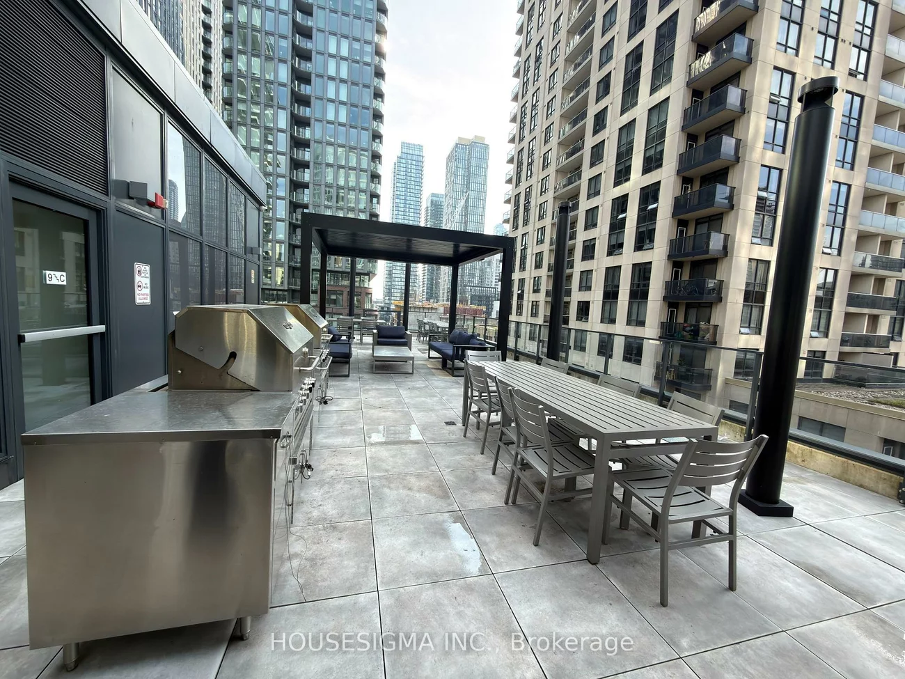 77, Shuter, Church-Yonge Corridor, Toronto